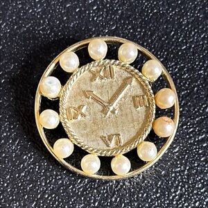 Vintage Trifari Roman Numeral Faux Pearl Gold Tone Brooch​​